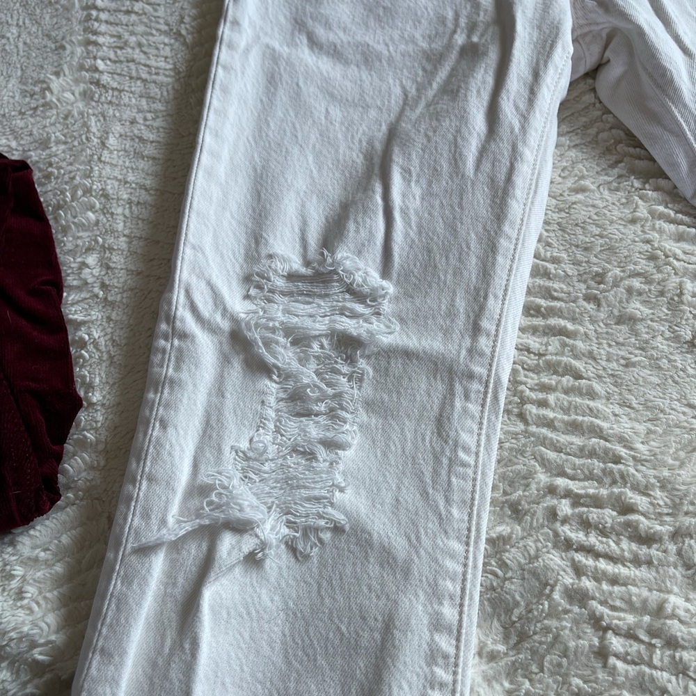 Levi’s 501 Mid Rise Distressed Jeans - Picture 5 of 6